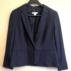 Liz Claiborne Navy Pinstripe Blazer – Size 12